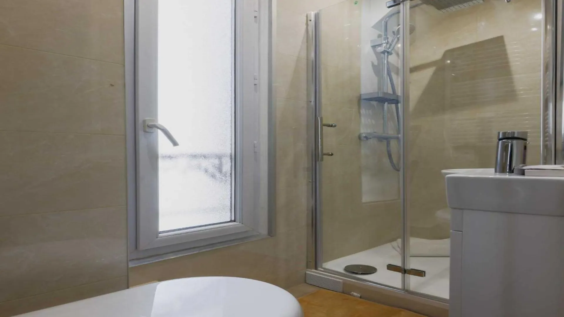 Chic Flat - 1Bd 4P - Auteuil Apartment Paris 0*,  France